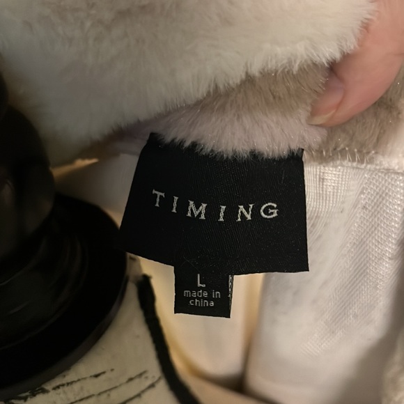 Jacket - Picture 5 of 7